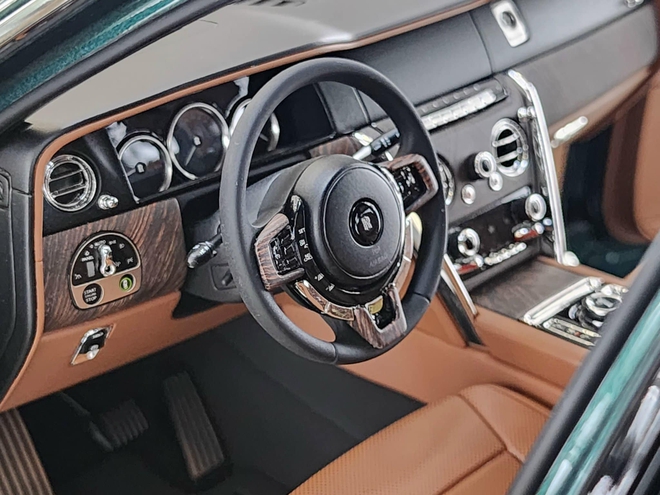 Ô tô 'đồ chơi' nhưng phải chi trước 40 tỷ mới có được: 1 chiếc rao bán ở Việt Nam, giá bất ngờ- Ảnh 22. Ô tô 'đồ chơi' nhưng phải chi trước 40 tỷ mới có được: 1 chiếc rao bán ở Việt Nam, giá bất ngờ- Ảnh 22.