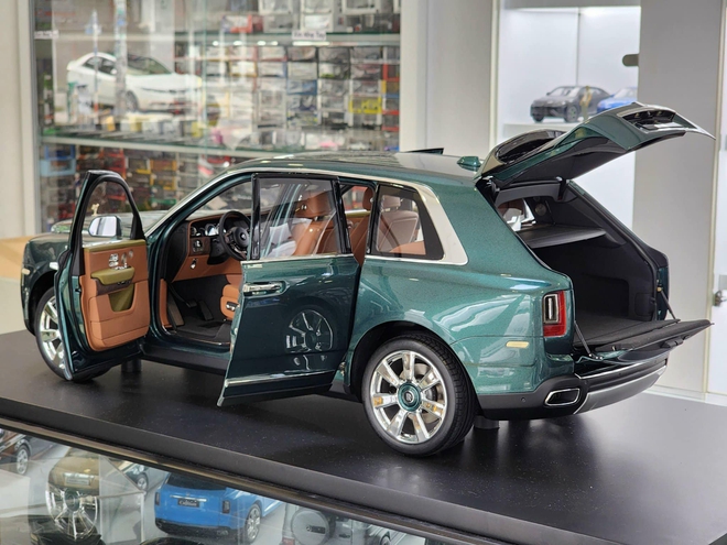 Ô tô 'đồ chơi' nhưng phải chi trước 40 tỷ mới có được: 1 chiếc rao bán ở Việt Nam, giá bất ngờ- Ảnh 20. Ô tô 'đồ chơi' nhưng phải chi trước 40 tỷ mới có được: 1 chiếc rao bán ở Việt Nam, giá bất ngờ- Ảnh 20.
