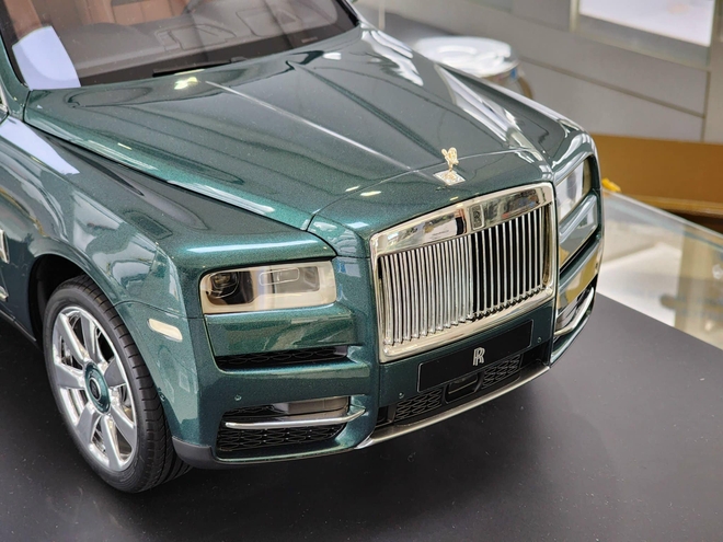 Ô tô 'đồ chơi' nhưng phải chi trước 40 tỷ mới có được: 1 chiếc rao bán ở Việt Nam, giá bất ngờ- Ảnh 13. Ô tô 'đồ chơi' nhưng phải chi trước 40 tỷ mới có được: 1 chiếc rao bán ở Việt Nam, giá bất ngờ- Ảnh 13.