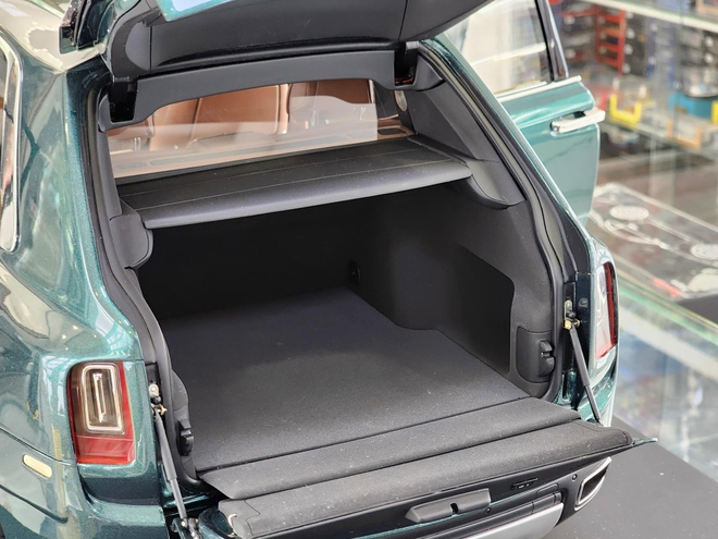 Ô tô 'đồ chơi' nhưng phải chi trước 40 tỷ mới có được: 1 chiếc rao bán ở Việt Nam, giá bất ngờ- Ảnh 15. Ô tô 'đồ chơi' nhưng phải chi trước 40 tỷ mới có được: 1 chiếc rao bán ở Việt Nam, giá bất ngờ- Ảnh 15.