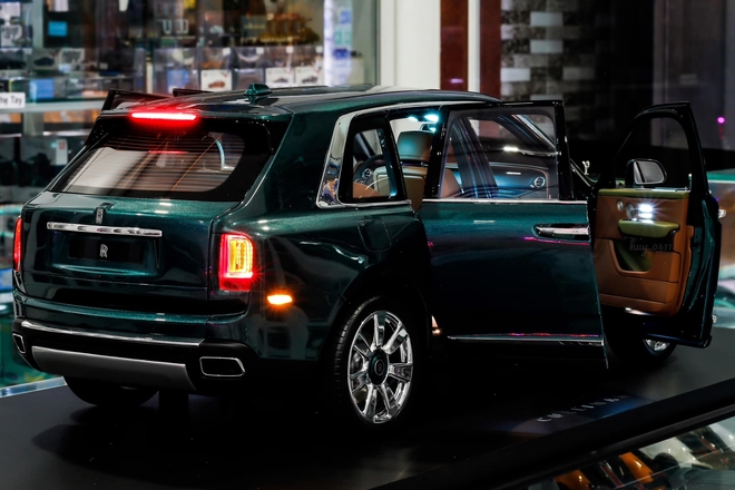 Ô tô 'đồ chơi' nhưng phải chi trước 40 tỷ mới có được: 1 chiếc rao bán ở Việt Nam, giá bất ngờ- Ảnh 2. Ô tô 'đồ chơi' nhưng phải chi trước 40 tỷ mới có được: 1 chiếc rao bán ở Việt Nam, giá bất ngờ- Ảnh 2.