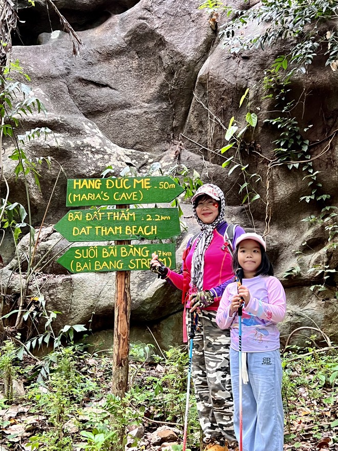 Bà ngoại U70 lái xe máy gần 1000km, quyết đưa cháu đi "phượt" mặc những lời can ngăn- Ảnh 17. Bà ngoại U70 lái xe máy gần 1000km, quyết đưa cháu đi "phượt" mặc những lời can ngăn- Ảnh 17.