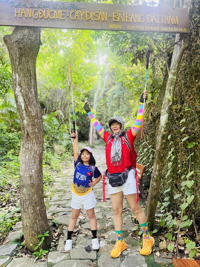 Bà ngoại U70 lái xe máy gần 1000km, quyết đưa cháu đi "phượt" mặc những lời can ngăn- Ảnh 8. Bà ngoại U70 lái xe máy gần 1000km, quyết đưa cháu đi "phượt" mặc những lời can ngăn- Ảnh 8.