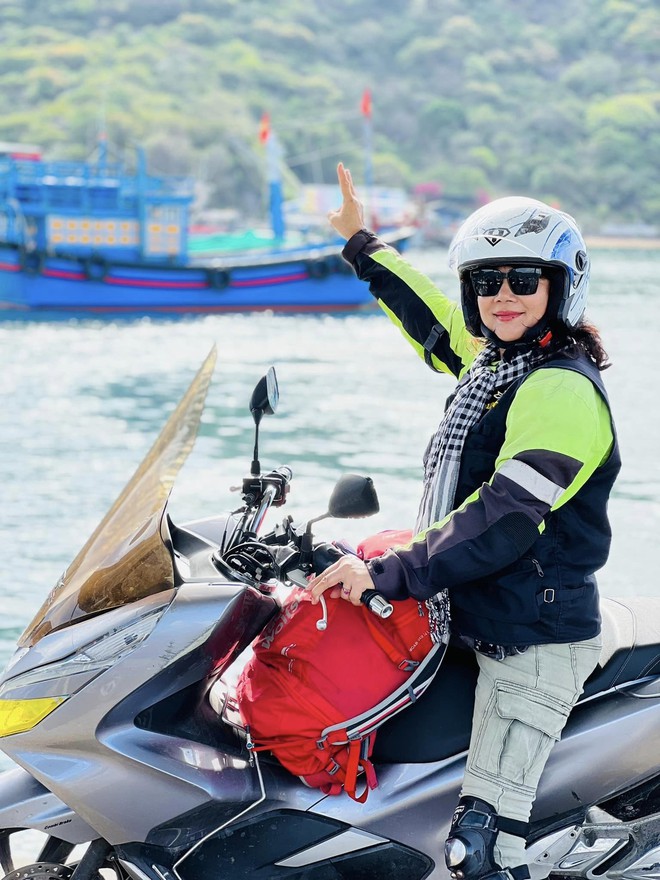 Bà ngoại U70 lái xe máy gần 1000km, quyết đưa cháu đi "phượt" mặc những lời can ngăn- Ảnh 11. Bà ngoại U70 lái xe máy gần 1000km, quyết đưa cháu đi "phượt" mặc những lời can ngăn- Ảnh 11.