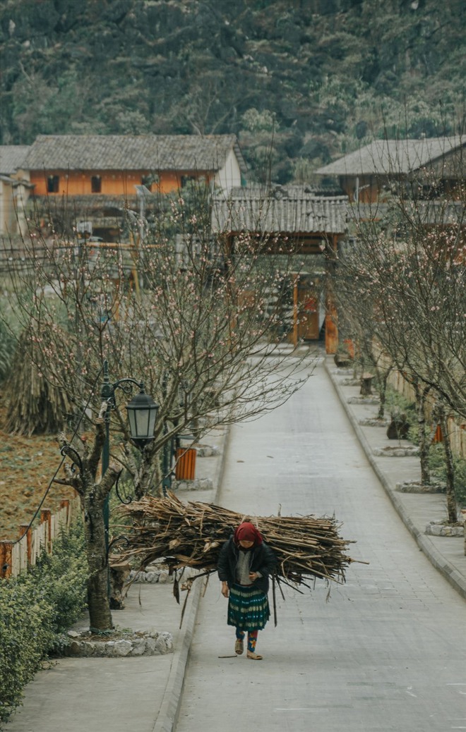 Phát hiện ngôi làng nằm dưới chân đèo, được ví như "bông hoa nơi địa đầu Tổ Quốc", cách thành phố 160km - Ảnh 10.