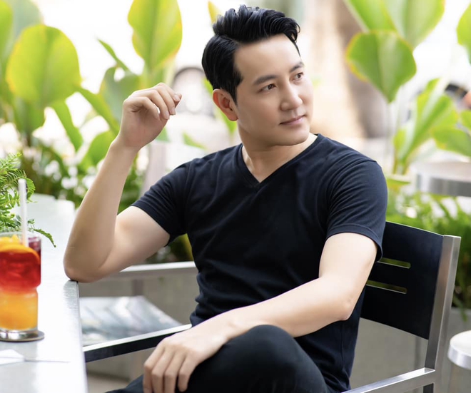 Nam ca sĩ Việt nổi tiếng, tuổi U50 để không biệt thự hơn 3.000 m2: "Đến giờ chưa có gia đình lại may"- Ảnh 7. Nam ca sĩ Việt nổi tiếng, tuổi U50 để không biệt thự hơn 3.000 m2: "Đến giờ chưa có gia đình lại may"- Ảnh 7.