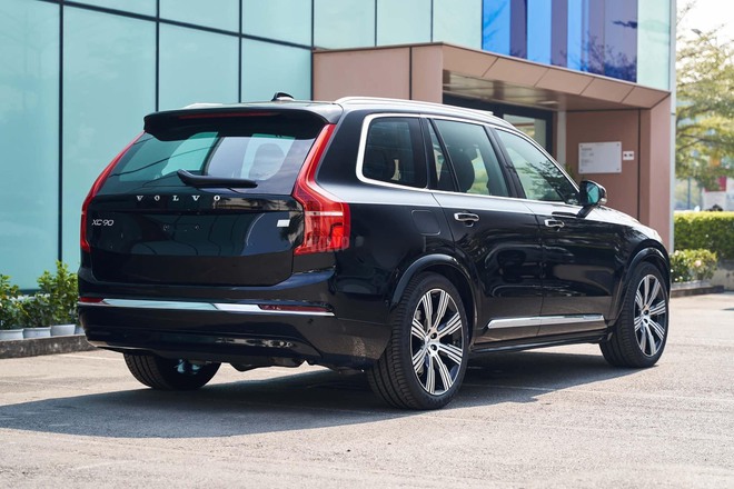 Volvo XC90 là xe gì mà giúp tài xế 'sinh ra một lần nữa' trong vụ tai nạn liên hoàn ở cầu Phú Mỹ? - Ảnh 6.