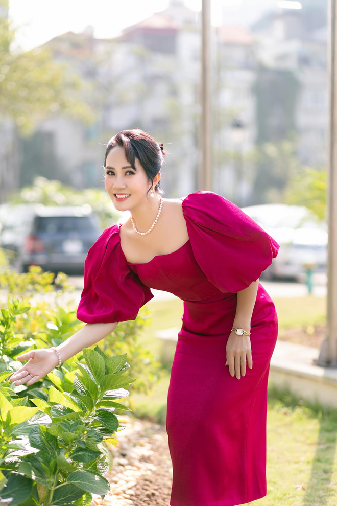 Nữ NSƯT sinh 4 con, vợ chồng chở nhau ra tòa ly hôn, quay lại vì 1 bát phở, hôn nhân hiện ra sao?- Ảnh 3. Nữ NSƯT sinh 4 con, vợ chồng chở nhau ra tòa ly hôn, quay lại vì 1 bát phở, hôn nhân hiện ra sao?- Ảnh 3.