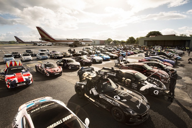 Hàng loạt siêu xe hiếm từ Porsche cổ điển tới Bugatti và Koenigsegg quy tụ, ‘phượt’ 3.000km, xuyên qua 5 nước Đông Nam Á- Ảnh 2. Hàng loạt siêu xe hiếm từ Porsche cổ điển tới Bugatti và Koenigsegg quy tụ, ‘phượt’ 3.000km, xuyên qua 5 nước Đông Nam Á- Ảnh 2.