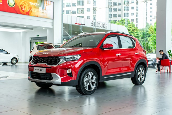 Soi kỹ từng trang bị của Kia Sonet 2024 so với bản cũ: Thay đổi đáng kể, nhiều 'option' bị lược bỏ- Ảnh 1. Soi kỹ từng trang bị của Kia Sonet 2024 so với bản cũ: Thay đổi đáng kể, nhiều 'option' bị lược bỏ- Ảnh 1.