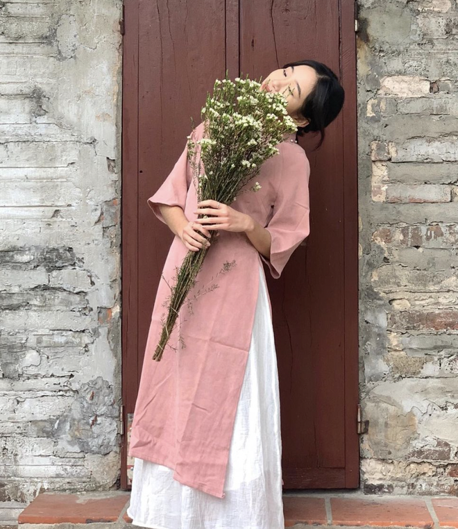 Thế nào là "con nhà người ta"? Không đi học thêm vẫn là thủ khoa toàn quốc, còn là cô chủ shop kinh doanh riêng- Ảnh 1. Thế nào là "con nhà người ta"? Không đi học thêm vẫn là thủ khoa toàn quốc, còn là cô chủ shop kinh doanh riêng- Ảnh 1.