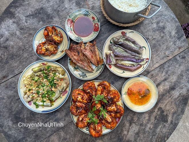 Ở thành phố thèm cơm nhà mẹ nấu, các thanh niên dọn về quê: Sáng làm vườn, chiều vào bếp “nổi lửa”- Ảnh 18. Ở thành phố thèm cơm nhà mẹ nấu, các thanh niên dọn về quê: Sáng làm vườn, chiều vào bếp “nổi lửa”- Ảnh 18.