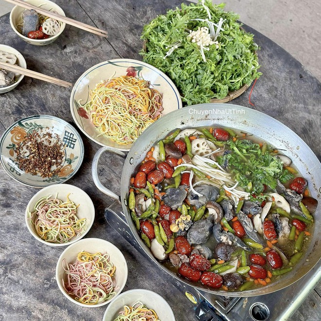 Ở thành phố thèm cơm nhà mẹ nấu, các thanh niên dọn về quê: Sáng làm vườn, chiều vào bếp “nổi lửa”- Ảnh 21. Ở thành phố thèm cơm nhà mẹ nấu, các thanh niên dọn về quê: Sáng làm vườn, chiều vào bếp “nổi lửa”- Ảnh 21.