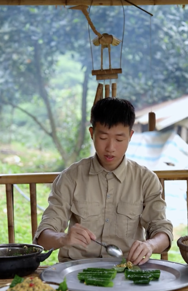 Ở thành phố thèm cơm nhà mẹ nấu, các thanh niên dọn về quê: Sáng làm vườn, chiều vào bếp “nổi lửa”- Ảnh 4. Ở thành phố thèm cơm nhà mẹ nấu, các thanh niên dọn về quê: Sáng làm vườn, chiều vào bếp “nổi lửa”- Ảnh 4.