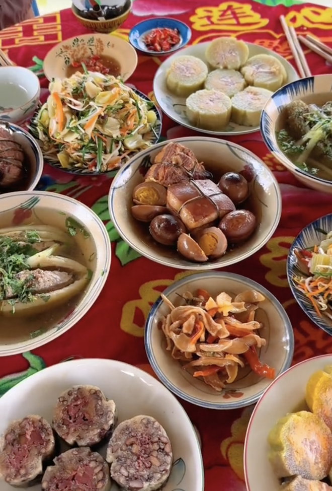 Ở thành phố thèm cơm nhà mẹ nấu, các thanh niên dọn về quê: Sáng làm vườn, chiều vào bếp “nổi lửa”- Ảnh 9. Ở thành phố thèm cơm nhà mẹ nấu, các thanh niên dọn về quê: Sáng làm vườn, chiều vào bếp “nổi lửa”- Ảnh 9.