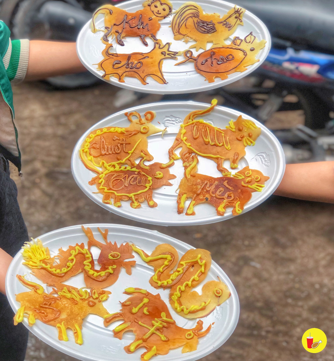 Xe bánh rán “rẻ kỷ lục” của đôi vợ chồng hài hước, từ Elsa đến rồng bay phượng múa đều vẽ hết mình cho khách- Ảnh 8. Xe bánh rán “rẻ kỷ lục” của đôi vợ chồng hài hước, từ Elsa đến rồng bay phượng múa đều vẽ hết mình cho khách- Ảnh 8.
