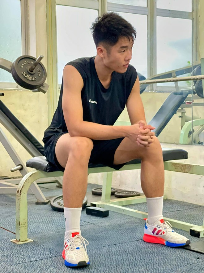 Đội hình Gen Z Việt cầm cờ, xuất hiện tại Olympic Paris 2024: Thành tích ngạo nghễ, visual sáng choang- Ảnh 3. Đội hình Gen Z Việt cầm cờ, xuất hiện tại Olympic Paris 2024: Thành tích ngạo nghễ, visual sáng choang- Ảnh 3.