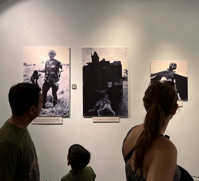 Rơi nước mắt khi chứng kiến lịch sử oai hùng tại Bảo tàng Chứng tích chiến tranh, nơi được chọn là “điểm đến hấp dẫn nhất Châu Á”- Ảnh 24. Rơi nước mắt khi chứng kiến lịch sử oai hùng tại Bảo tàng Chứng tích chiến tranh, nơi được chọn là “điểm đến hấp dẫn nhất Châu Á”- Ảnh 24.