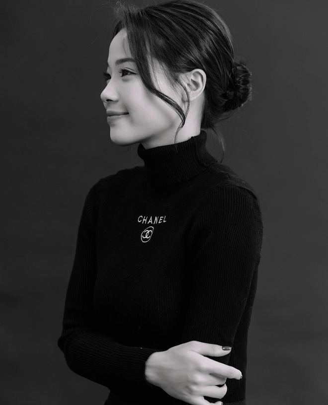 Đội hình Gen Z Việt cầm cờ, xuất hiện tại Olympic Paris 2024: Thành tích ngạo nghễ, visual sáng choang- Ảnh 7. Đội hình Gen Z Việt cầm cờ, xuất hiện tại Olympic Paris 2024: Thành tích ngạo nghễ, visual sáng choang- Ảnh 7.