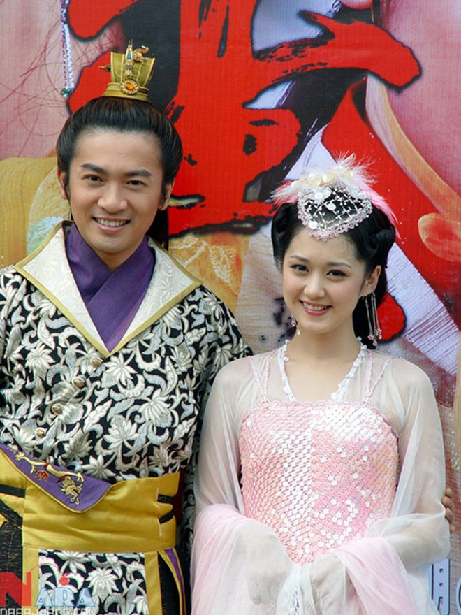 Jang Nara: Mỹ nhân hack tuổi bị fan Trung Quốc "ghim" 15 năm, nghi hẹn hò loạt tài tử trước khi "hạ cánh" bên chồng trẻ- Ảnh 6. Jang Nara: Mỹ nhân hack tuổi bị fan Trung Quốc "ghim" 15 năm, nghi hẹn hò loạt tài tử trước khi "hạ cánh" bên chồng trẻ- Ảnh 6.