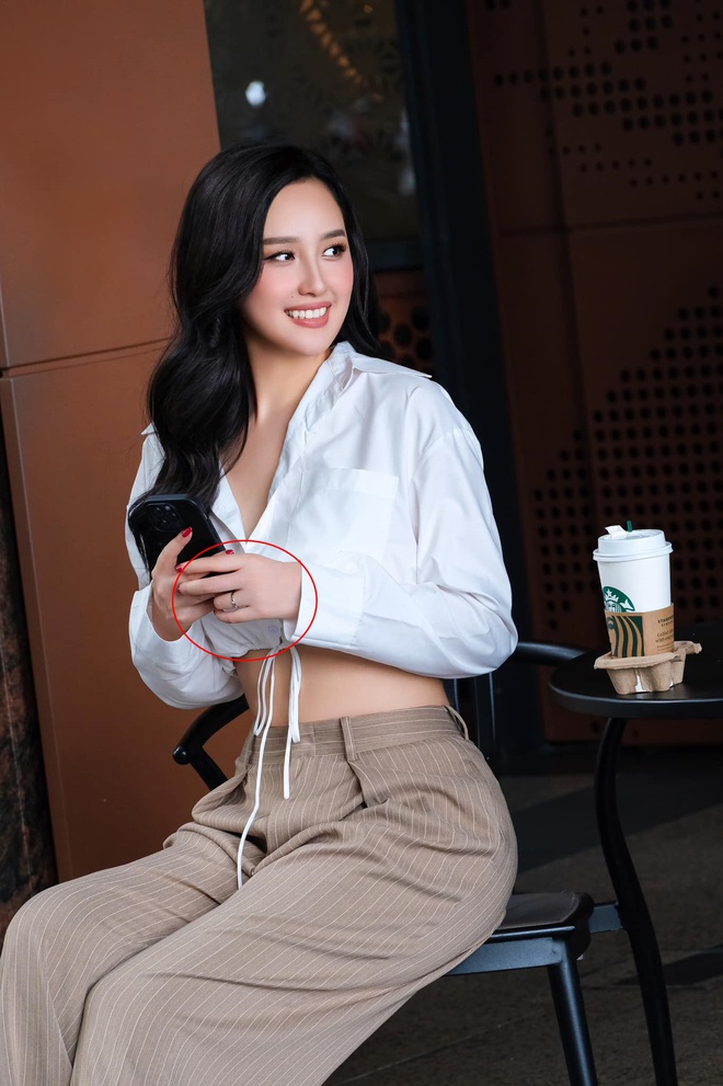 HOT: Hoa hậu Mai Phương Thúy lên xe hoa- Ảnh 3. HOT: Hoa hậu Mai Phương Thúy lên xe hoa- Ảnh 3.