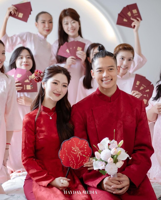 Trí Thịt Boà và bạn gái tiểu thư kết hôn- Ảnh 2. Trí Thịt Boà và bạn gái tiểu thư kết hôn- Ảnh 2.