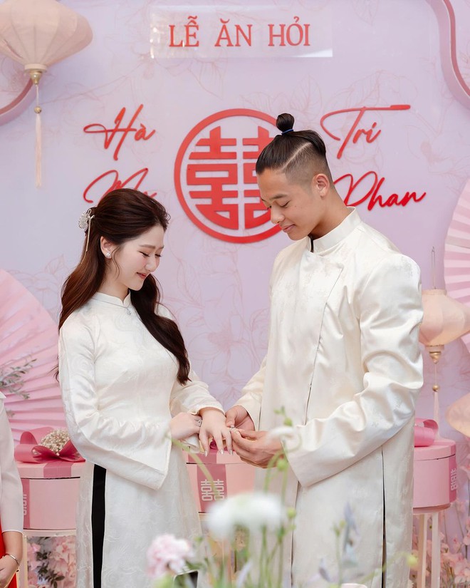 Trí Thịt Boà và bạn gái tiểu thư kết hôn- Ảnh 3. Trí Thịt Boà và bạn gái tiểu thư kết hôn- Ảnh 3.