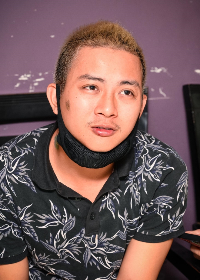 Nam ca sĩ đi sai hướng gây tiếc nuối nhất: Đang được săn đón thì bất ngờ lấy vợ, ngoại hình suy sụp sự nghiệp cũng xuống dốc- Ảnh 9. Nam ca sĩ đi sai hướng gây tiếc nuối nhất: Đang được săn đón thì bất ngờ lấy vợ, ngoại hình suy sụp sự nghiệp cũng xuống dốc- Ảnh 9.