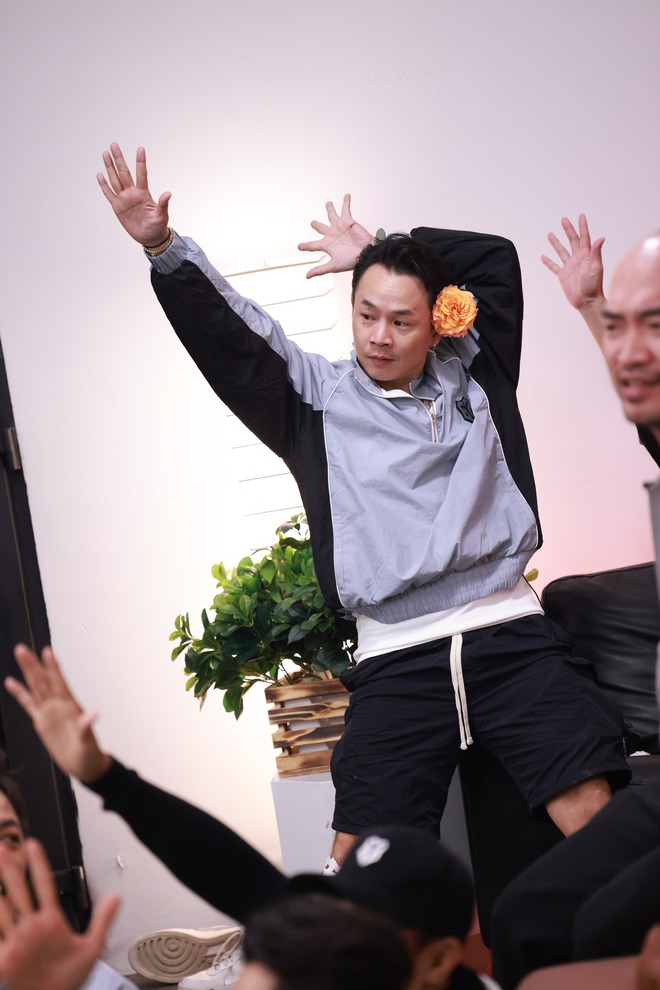 S.T Sơn Thạch giấu cả dàn “anh tài” làm 1 điều chưa từng thử trong đời- Ảnh 14. S.T Sơn Thạch giấu cả dàn “anh tài” làm 1 điều chưa từng thử trong đời- Ảnh 14.