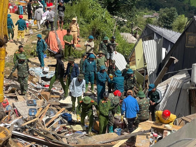 Xót xa hiện trường vụ sạt lở homestay khiến nhiều người thương vong tại Tà Xùa- Ảnh 7. Xót xa hiện trường vụ sạt lở homestay khiến nhiều người thương vong tại Tà Xùa- Ảnh 7.