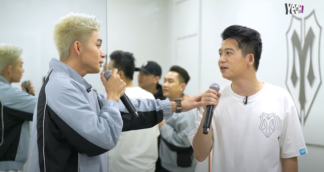 BB Trần căng thẳng vì bất đồng quan điểm với 1 BB Trần căng thẳng vì bất đồng quan điểm với 1