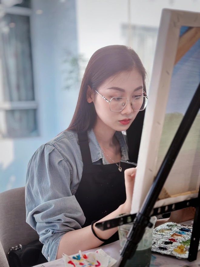 Võ Lê Quế Anh là ai, visual và ứng xử thế nào mà bị "ném đá" khi đăng quang Miss Grand Vietnam 2024?- Ảnh 5. Võ Lê Quế Anh là ai, visual và ứng xử thế nào mà bị "ném đá" khi đăng quang Miss Grand Vietnam 2024?- Ảnh 5.