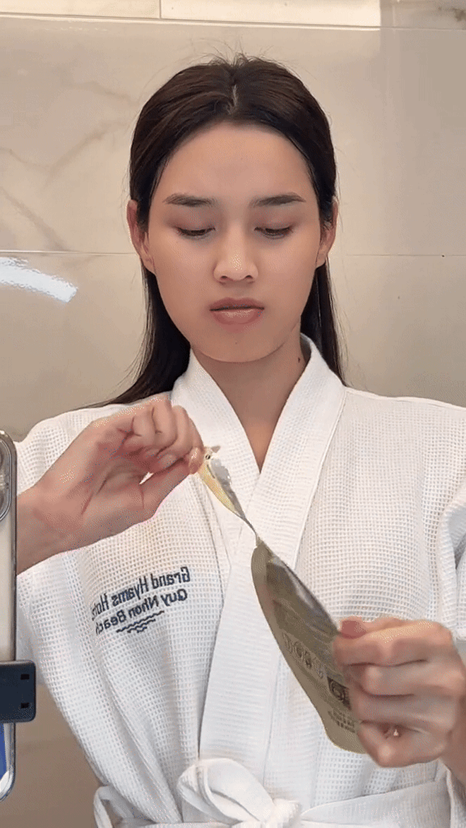 Hoa hậu Đỗ Hà dưỡng da bằng nhiều món giá bình dân, còn siêu hợp với da khô hay đang treatment- Ảnh 6. Hoa hậu Đỗ Hà dưỡng da bằng nhiều món giá bình dân, còn siêu hợp với da khô hay đang treatment- Ảnh 6.