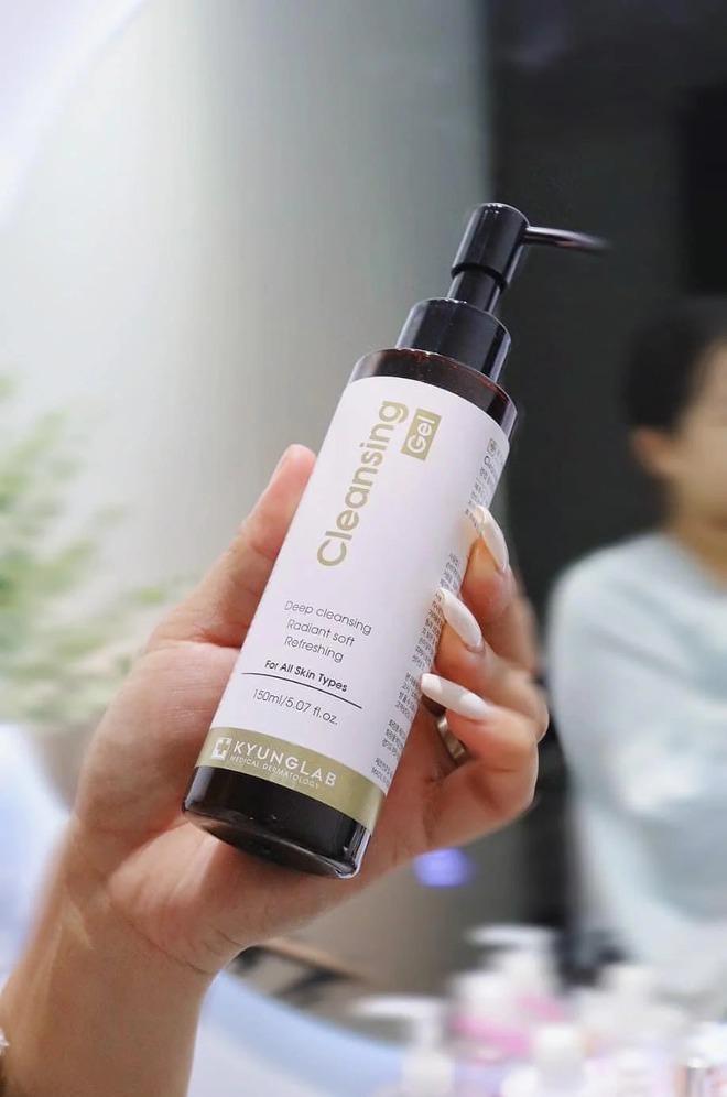 Hoa hậu Đỗ Hà dưỡng da bằng nhiều món giá bình dân, còn siêu hợp với da khô hay đang treatment- Ảnh 5. Hoa hậu Đỗ Hà dưỡng da bằng nhiều món giá bình dân, còn siêu hợp với da khô hay đang treatment- Ảnh 5.