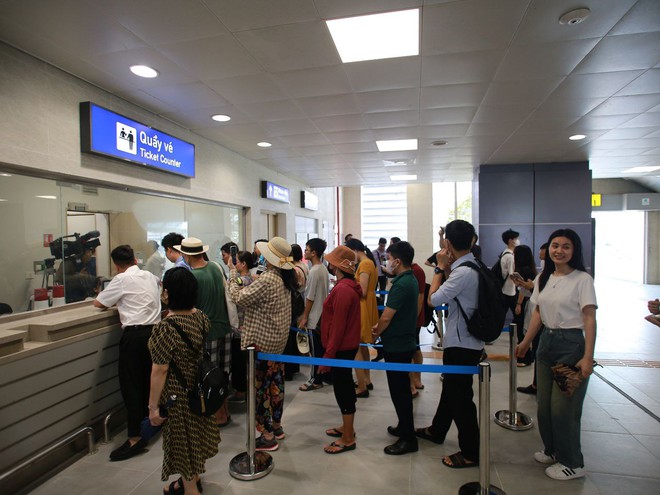 Metro Nhổn - ga Hà Nội bắt đầu đón những vị khách đầu tiên, nhiều trải nghiệm vô cùng thú vị!- Ảnh 12.