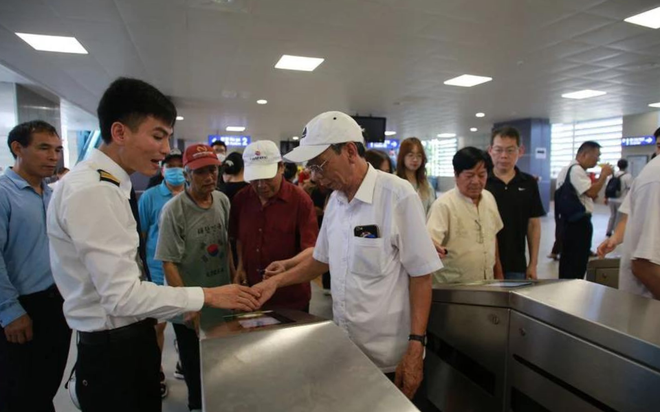Metro Nhổn - ga Hà Nội bắt đầu đón những vị khách đầu tiên, nhiều trải nghiệm vô cùng thú vị!- Ảnh 34. Metro Nhổn - ga Hà Nội bắt đầu đón những vị khách đầu tiên, nhiều trải nghiệm vô cùng thú vị!- Ảnh 34.