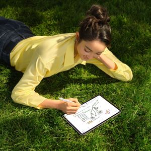 OPPO Pad 5 màn hình nhám: Máy tính bảng tập trung trải nghiệm hiển thị và năng suất cùng AI