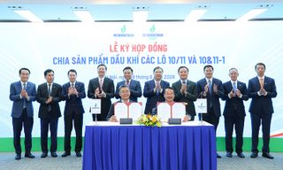 Petrovietnam tổ chức lễ ký hợp đồng chia sản phẩm dầu khí các lô 10/11 và 10&11-1 và hợp đồng mua bán khí, mỏ sư tử trắng, giai đoạn 2b, lô 15-1
