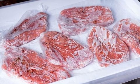 Thịt trữ ngăn đá nhiều ngày có gây ung thư?