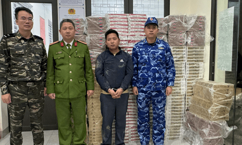Bắt vụ vận chuyển 39.980 bao thuốc lá lậu tại Quảng Ninh, khởi tố 3 bị can