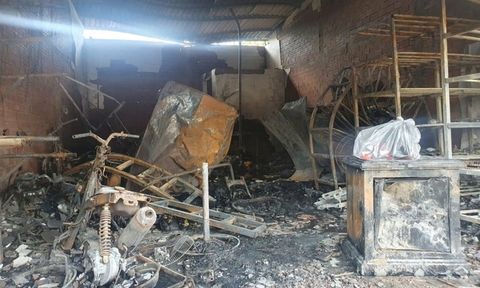 Danh tính 2 anh em ruột tử vong trong vụ cháy tiệm sửa xe đạp 