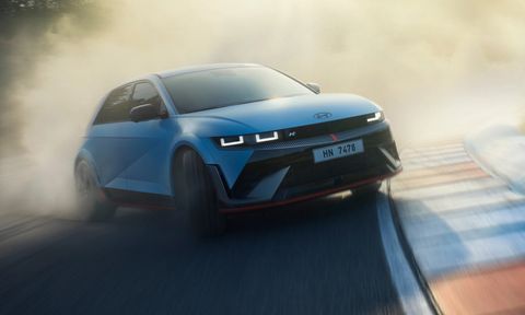 Hyundai thừa nhận: 'Không ai muốn hộp số sàn nữa'?