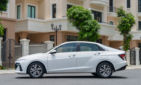Khám phá Accent: Xe nhỏ mà có võ trong gia đình Hyundai