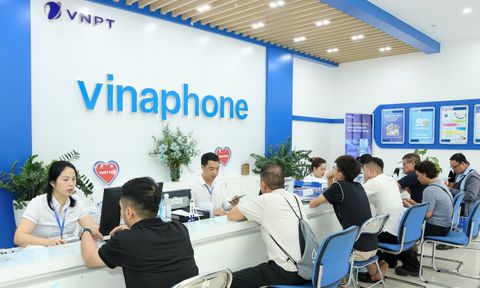 Ba thập kỷ viễn thông và những cột sóng thay đổi cách người Việt kết nối