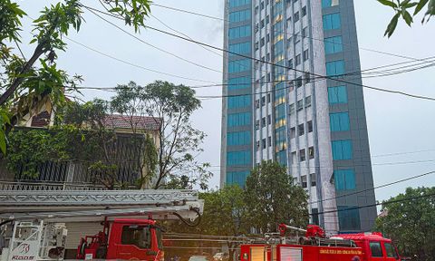 Hà Tĩnh: Khống chế thành công đám cháy ở chung cư Winhouse Hàm Nghi