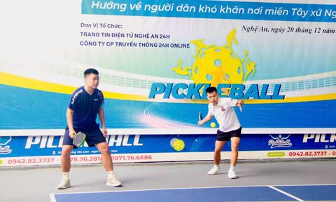 Khai mạc Giải Pickleball 'Xuân Yêu Thương' lần thứ nhất năm 2025 tranh cup Nghệ An 24h