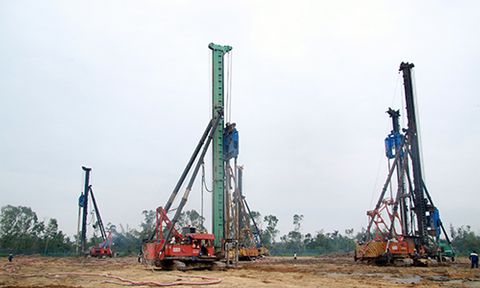 Triển khai thi công hạng mục đầu tiên dự án kéo dài đường cất hạ cánh sân bay Vinh