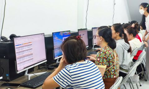 Nghệ An chi gần 45,9 tỷ đồng bồi dưỡng năng lực số, AI cho giáo viên