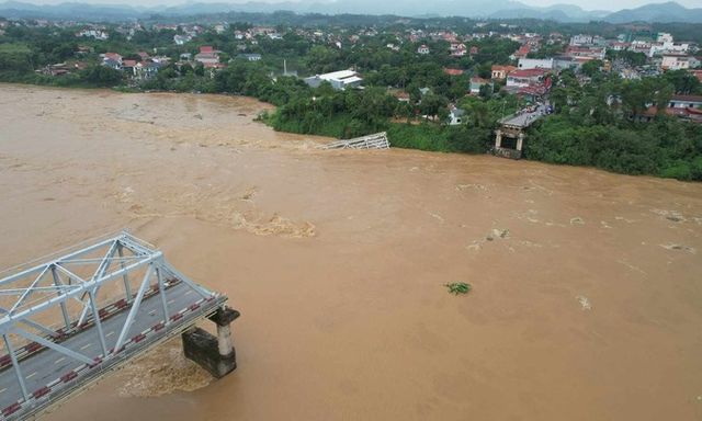 Vụ cầu Phong Châu (Phú Thọ) bị sập: Người dân mong ngóng có cầu mới