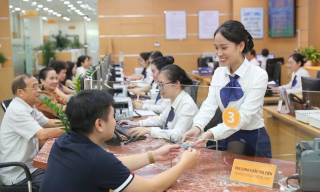 Lãi suất ngân hàng hôm nay 27/9: Thêm một ngân hàng tăng lãi suất tiết kiệm lần 2 trong tháng